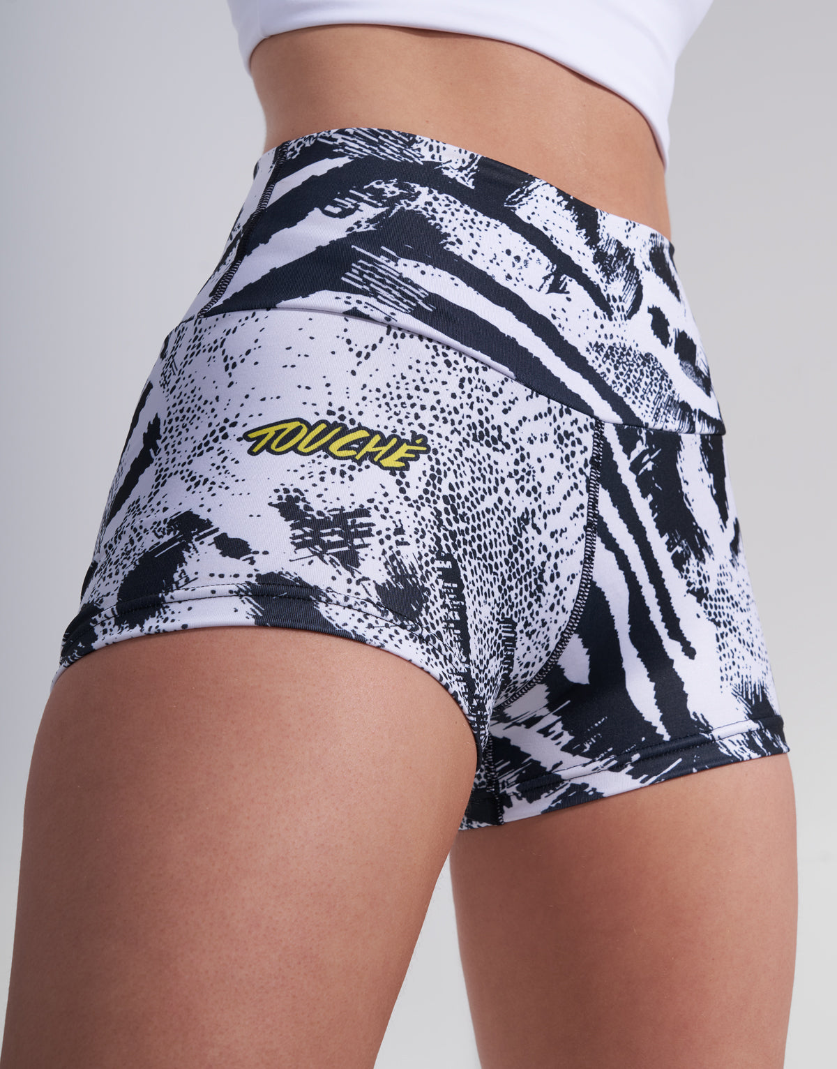 BLACK ZEBRA SHORT