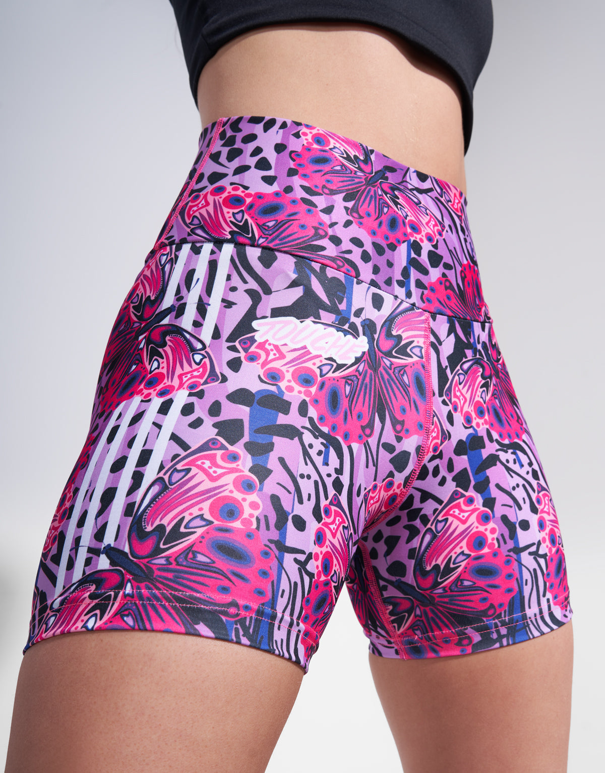 WINGS SHORT