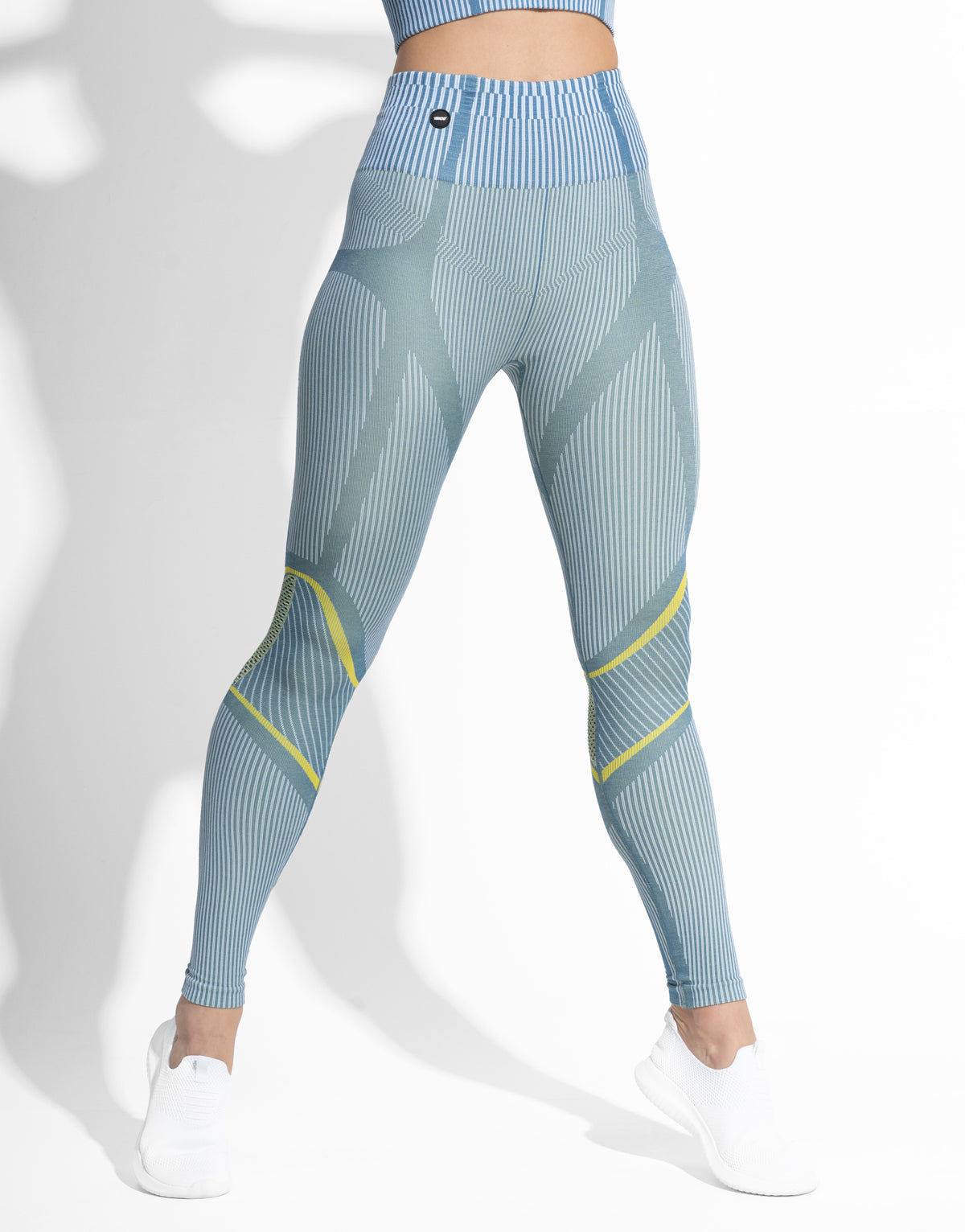 SPACE TEAL SEAMLESS