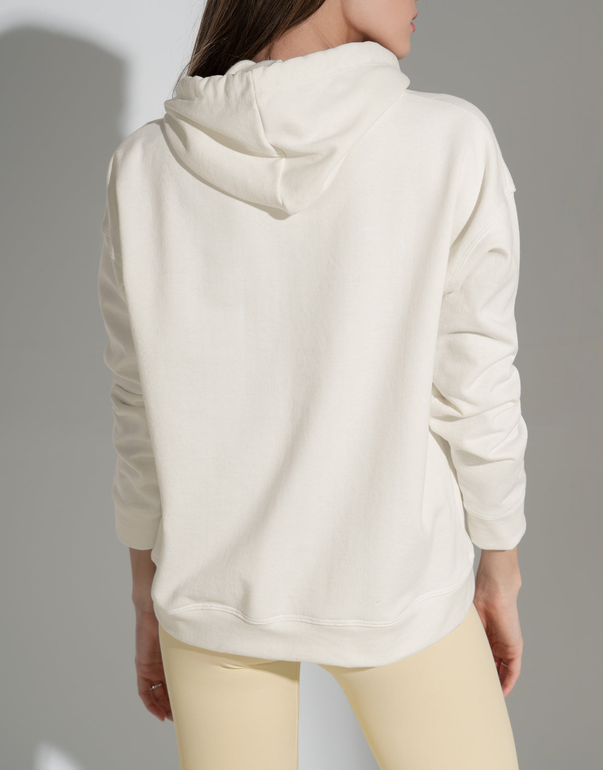 ESSENTIAL CREME HOODIE