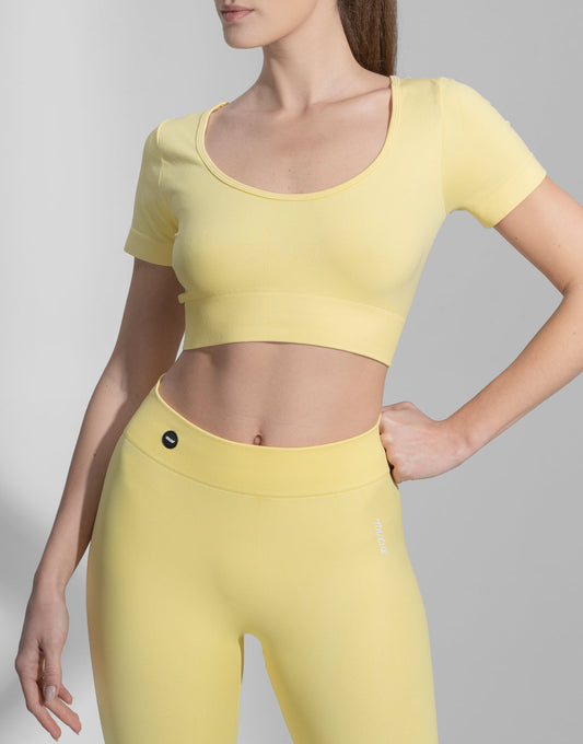 BASIC YELLOW TOP SEAMLESS