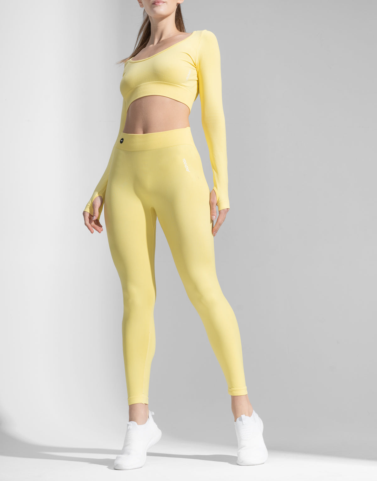 BASIC YELLOW SEAMLESS